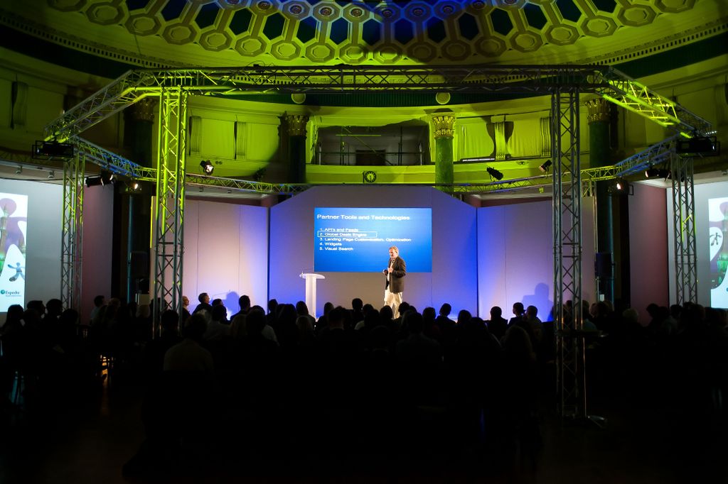 Conference – 100 to 200 delegates and full production